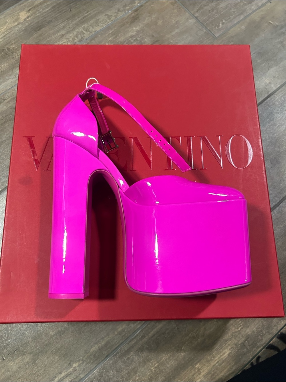 Valentino Garavani Neon Pink Platform Ankle-Strap Heels - Picture 2 of 6